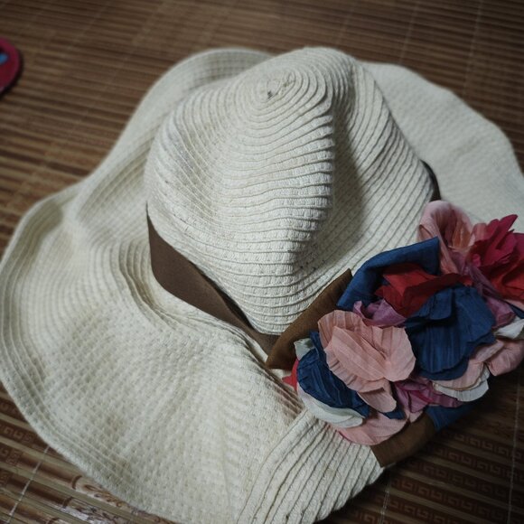Accessories - Hat for women